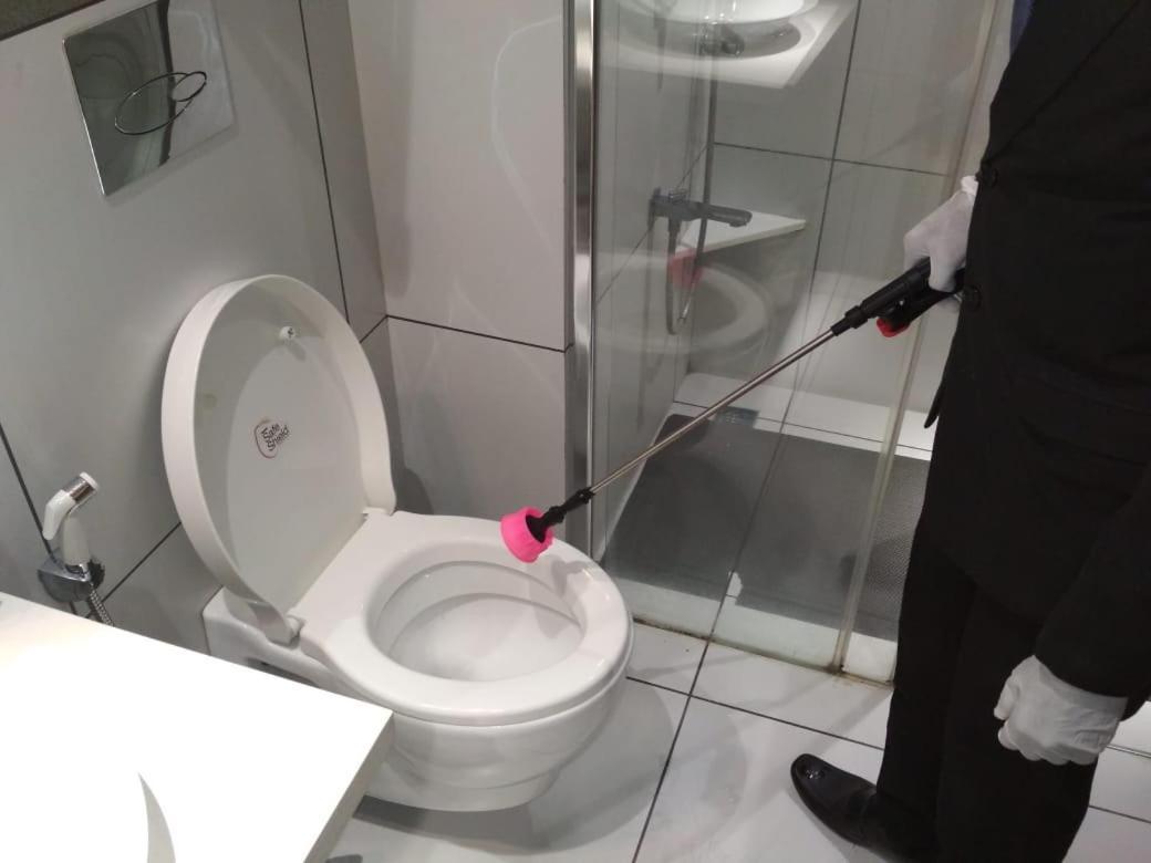 בהופאל Hotel Atishay מראה חיצוני תמונה